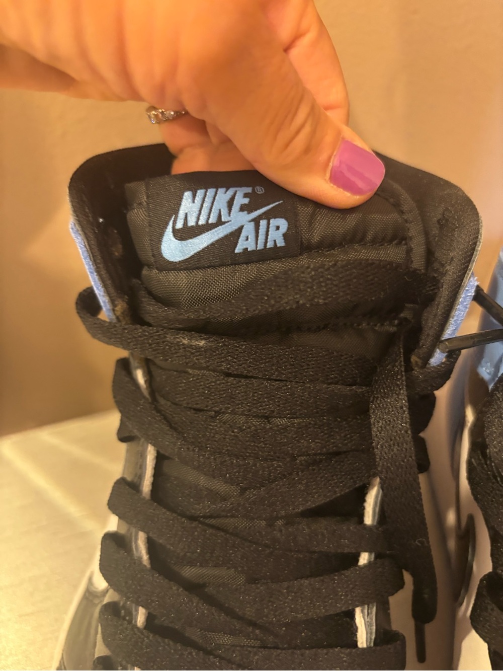 Nike Air Jordan 1 High OG White Black University Blue - Picture 5 of 8